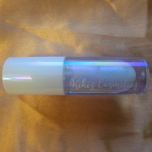 NEW Kikiz Cosmeticz Winter Frosted Lip Gloss DAZZLED - Picture 1 of 3